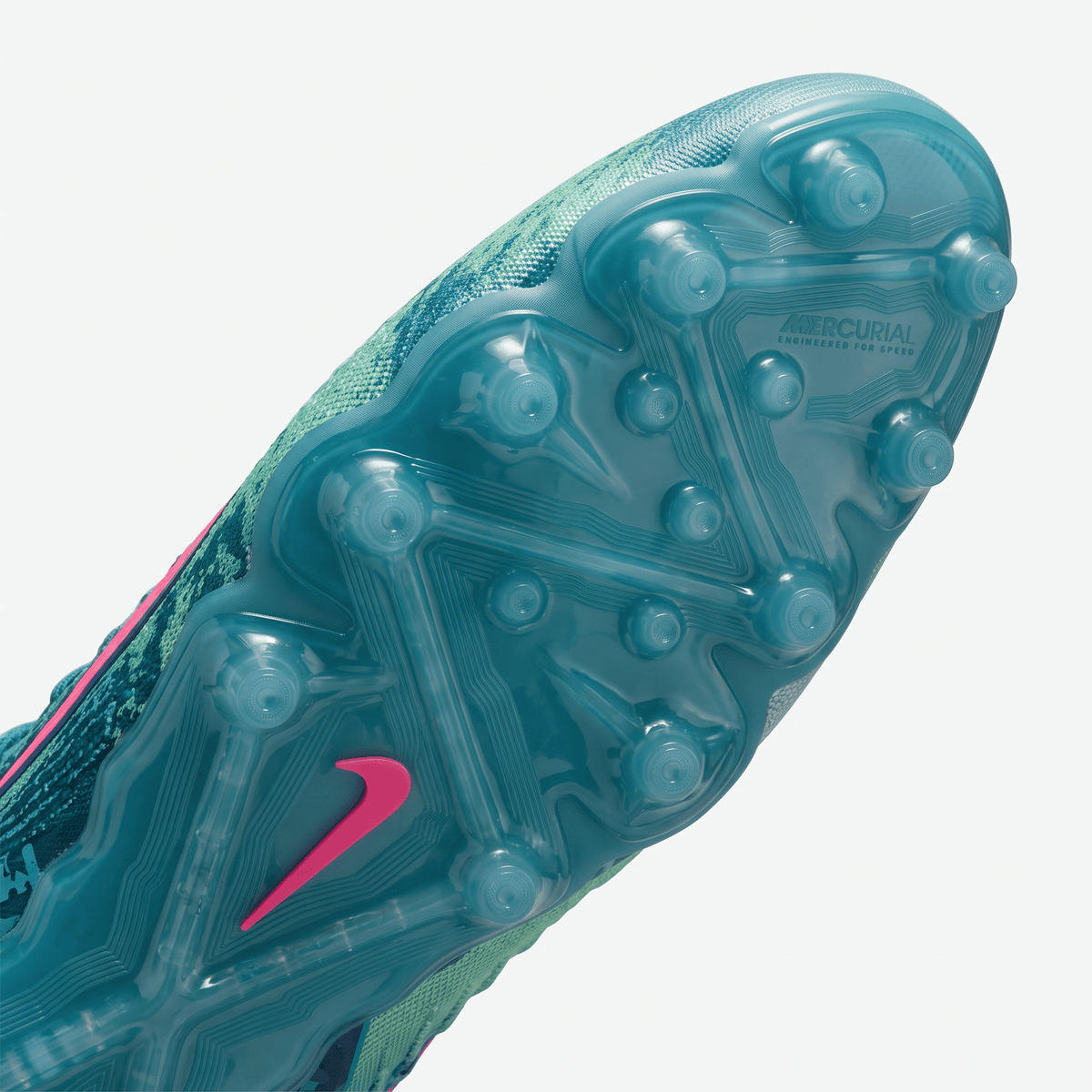 Phantom Luna 2 FG Barely Green / Pink Blast - Elite Boots