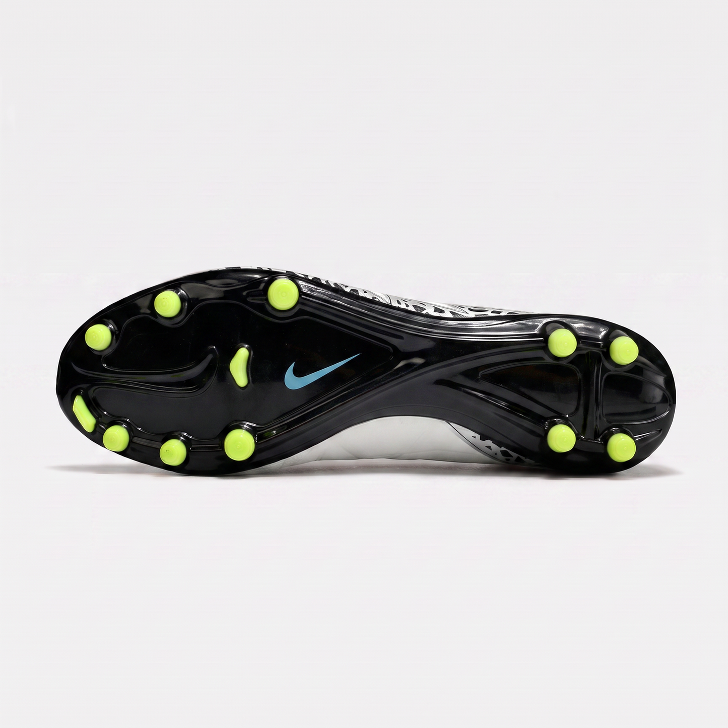 Hypervenom Phinish II FG Platinum / Silver / Ghost Green / Black