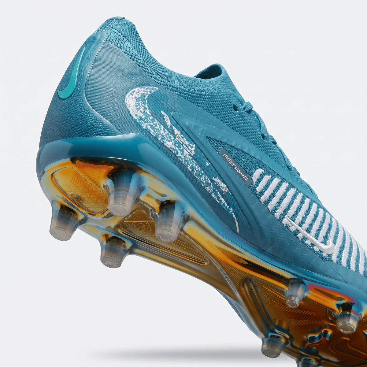 Phantom 6 Low FG Blue / White / Chrome - Elite Boots
