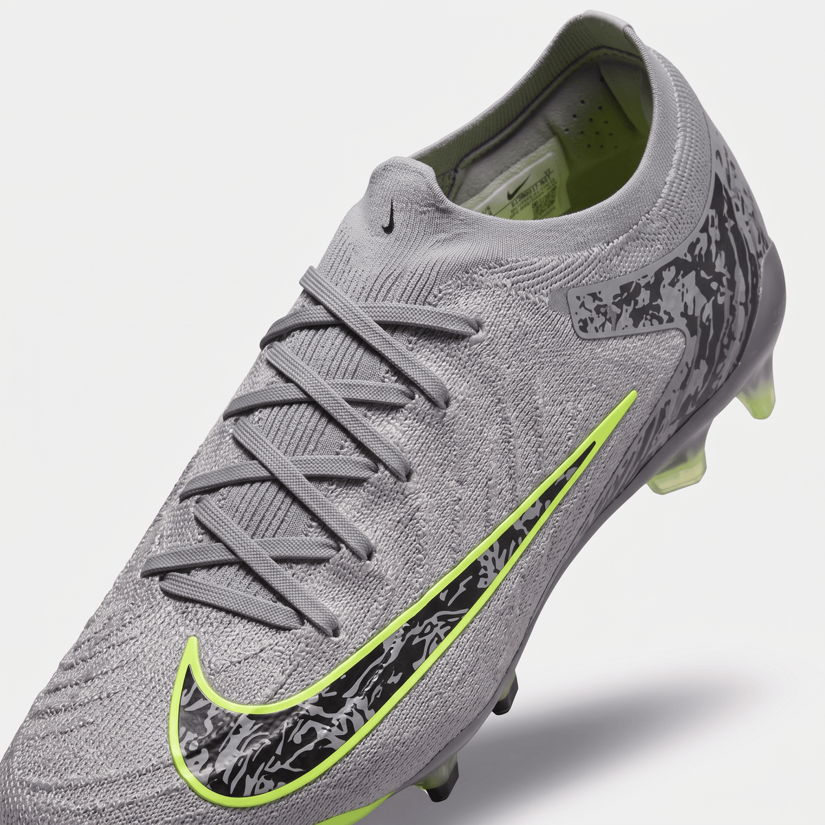 Phantom GX 2 FG Metallic Silver / Volt / Hyper Black - Elite Boots