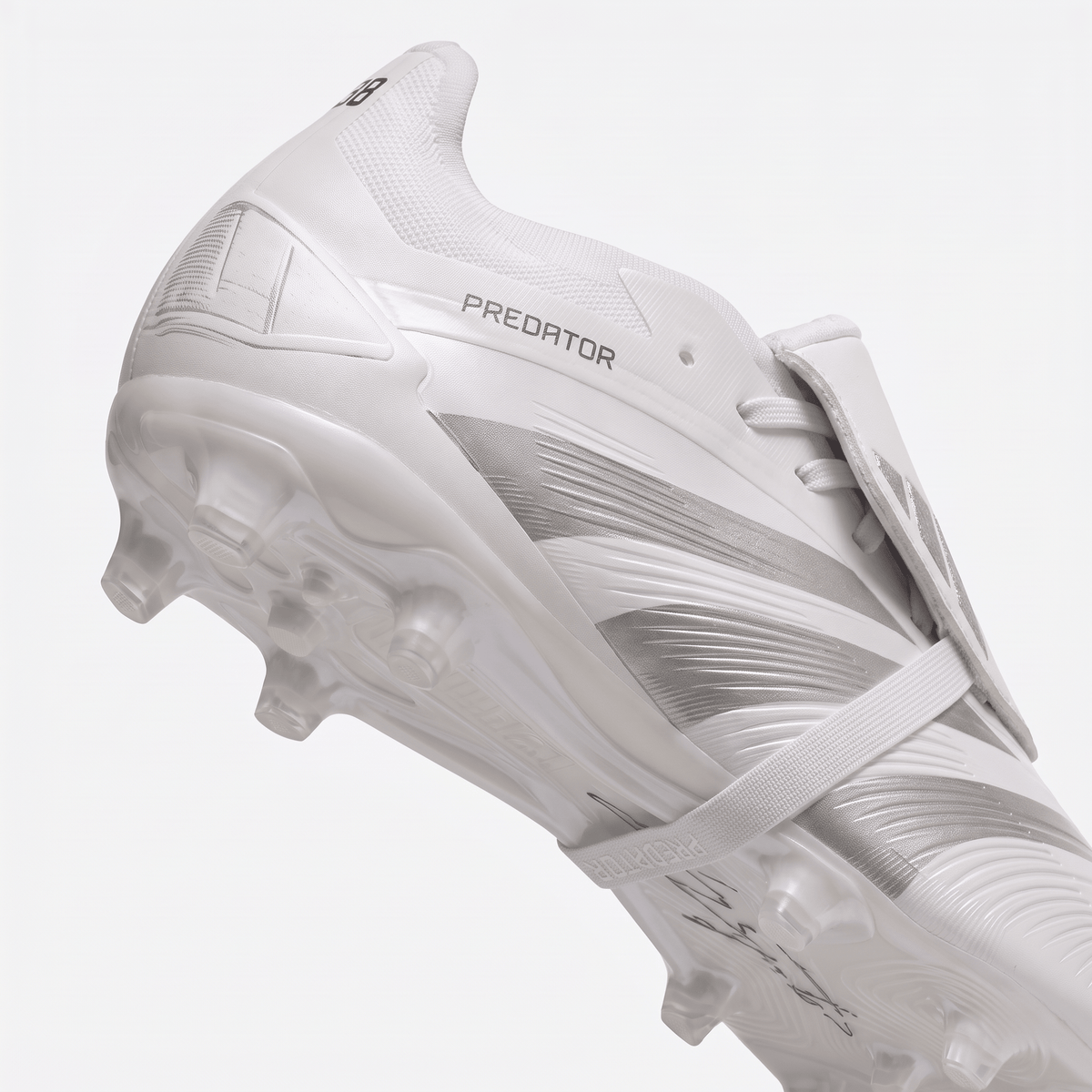 Predator Fold-Over Tongue FG Cloud White / Gold / Cloud White - Elite Boots