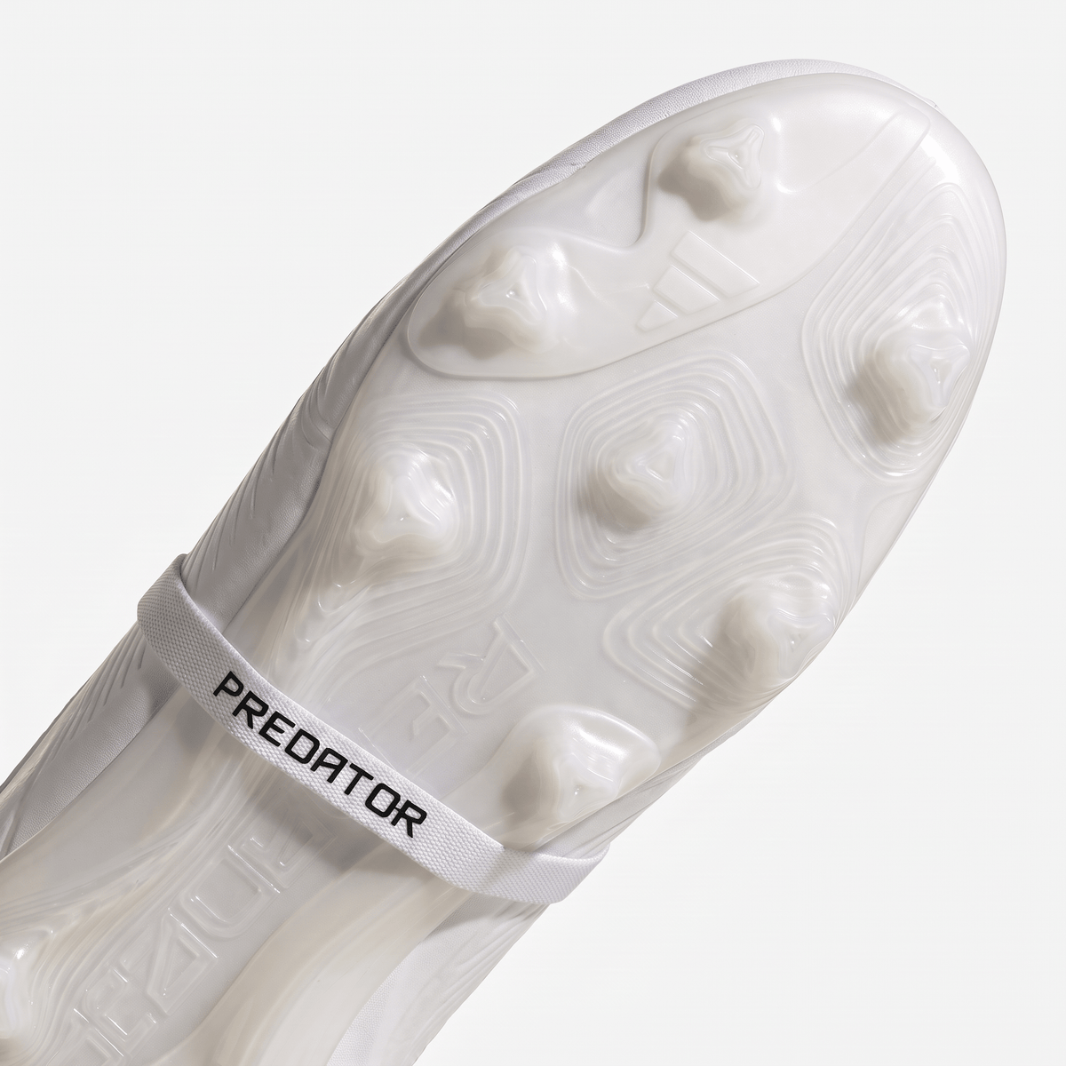 Predator Fold-Over Tongue FG Cloud White / Gold / Cloud White - Elite Boots