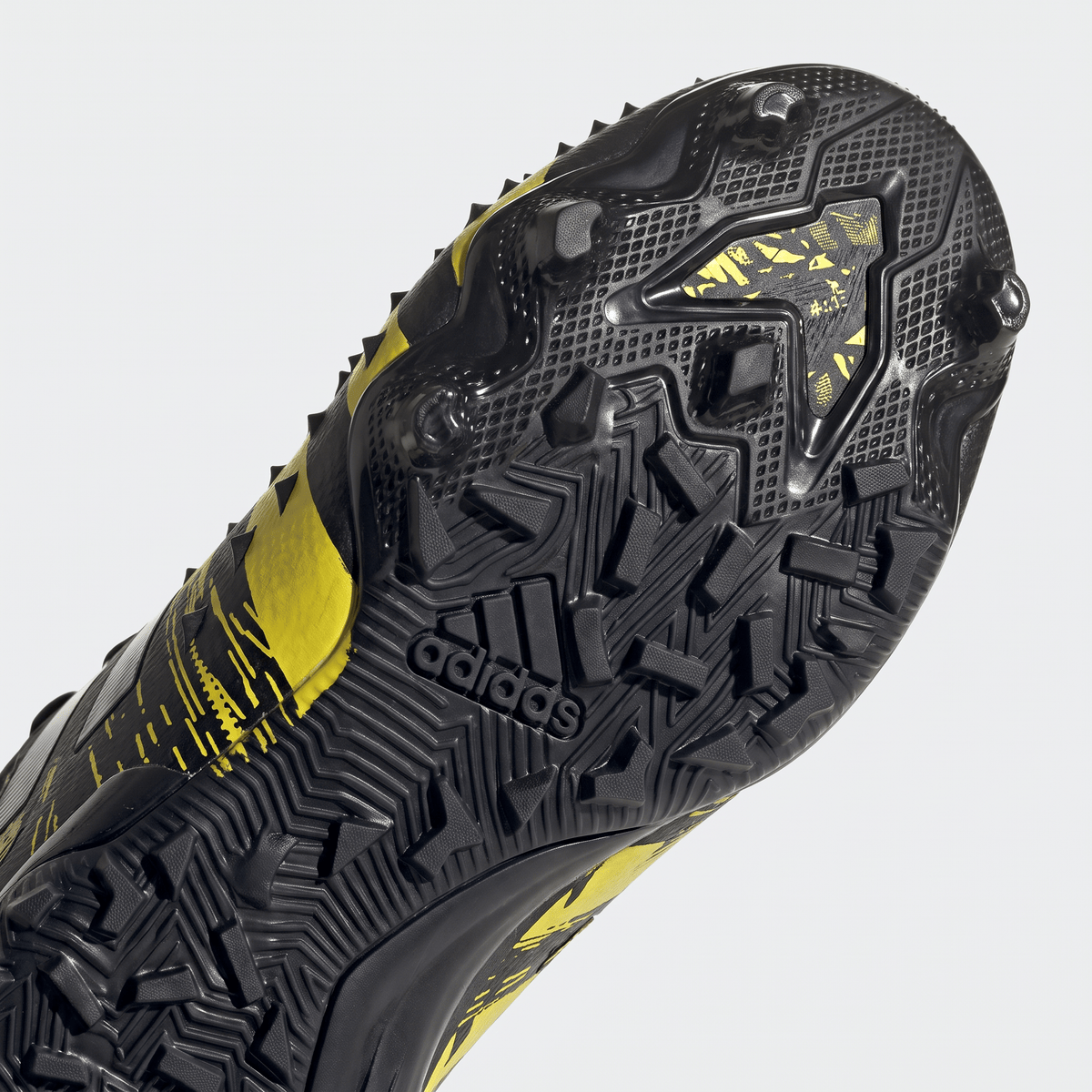 Predator Freak.1 Low FG Core Black / Team Solar Yellow - Elite Boots