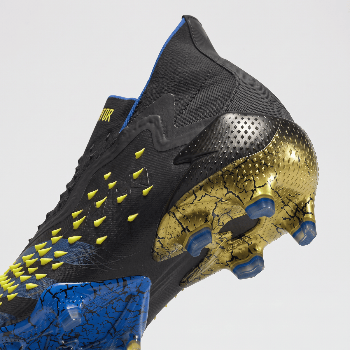 Predator Freak.1 FG Core Black / Cloud White / Solar Yellow - Elite Boots