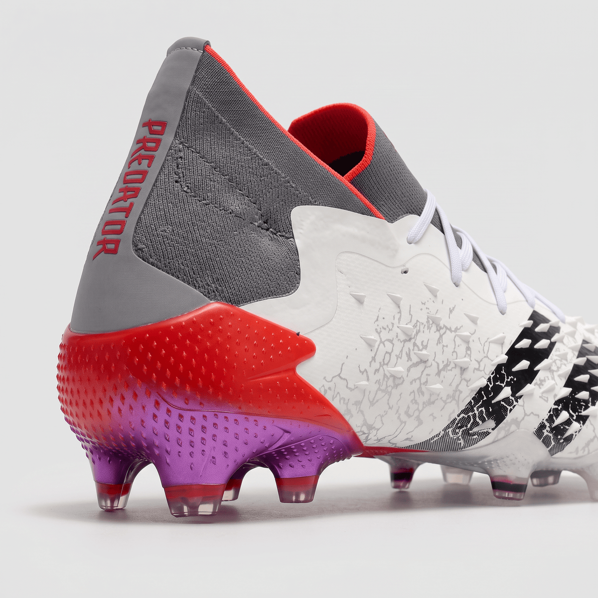 Predator Freak.1 FG Footwear White / Core Black / Gold Metallic - Elite Boots