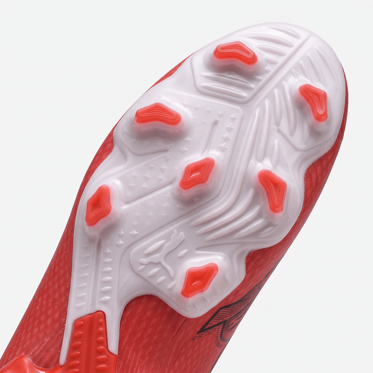 Future Ultimate FG/AG Fiery Coral / White / Black - Elite Boots