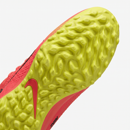 Hypervenom Phelon TF Hyper Punch / Black / Volt - Elite Boots