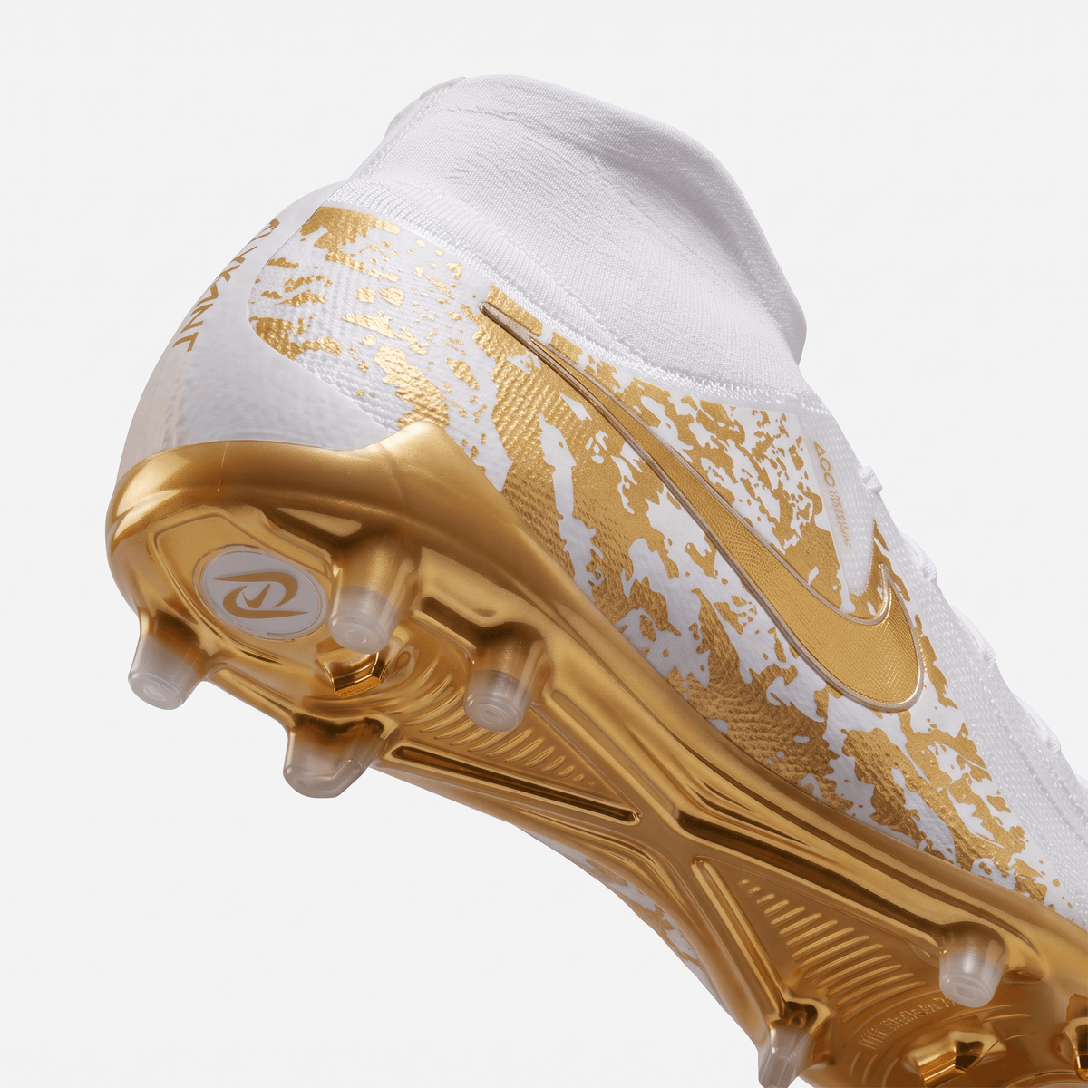 Phantom Luna II FG White / Metallic Gold Coin - Elite Boots
