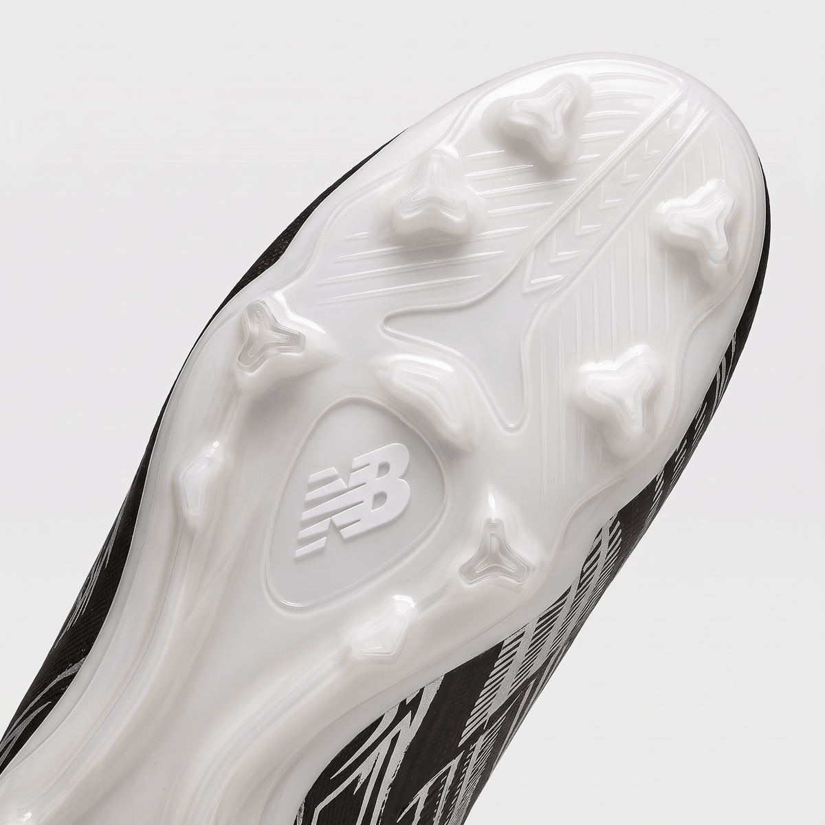 Furon V8 FG White / Metallic Gold / Black - Elite Boots