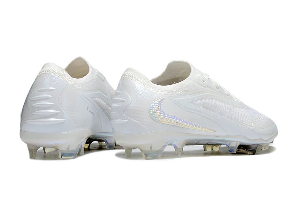 Phantom 6 Low Elite FG Whiteout - Elite Boots