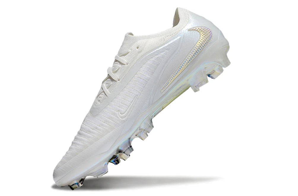 Phantom 6 Low Elite FG Whiteout - Elite Boots