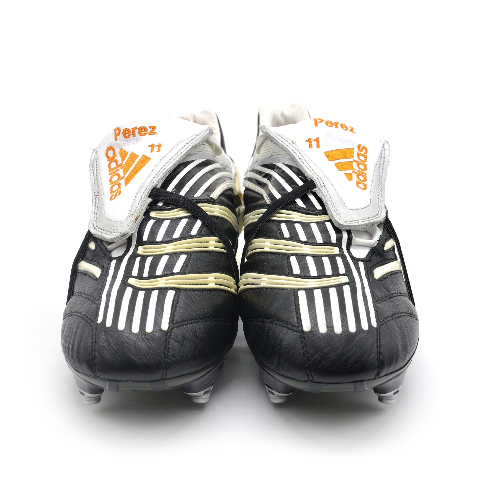 Predator Absolute SG Black/White - Elite Boots
