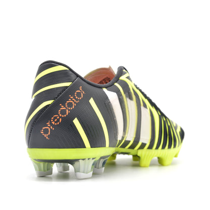 Predator Instinct FG Light Flash Yellow/Black - Elite Boots