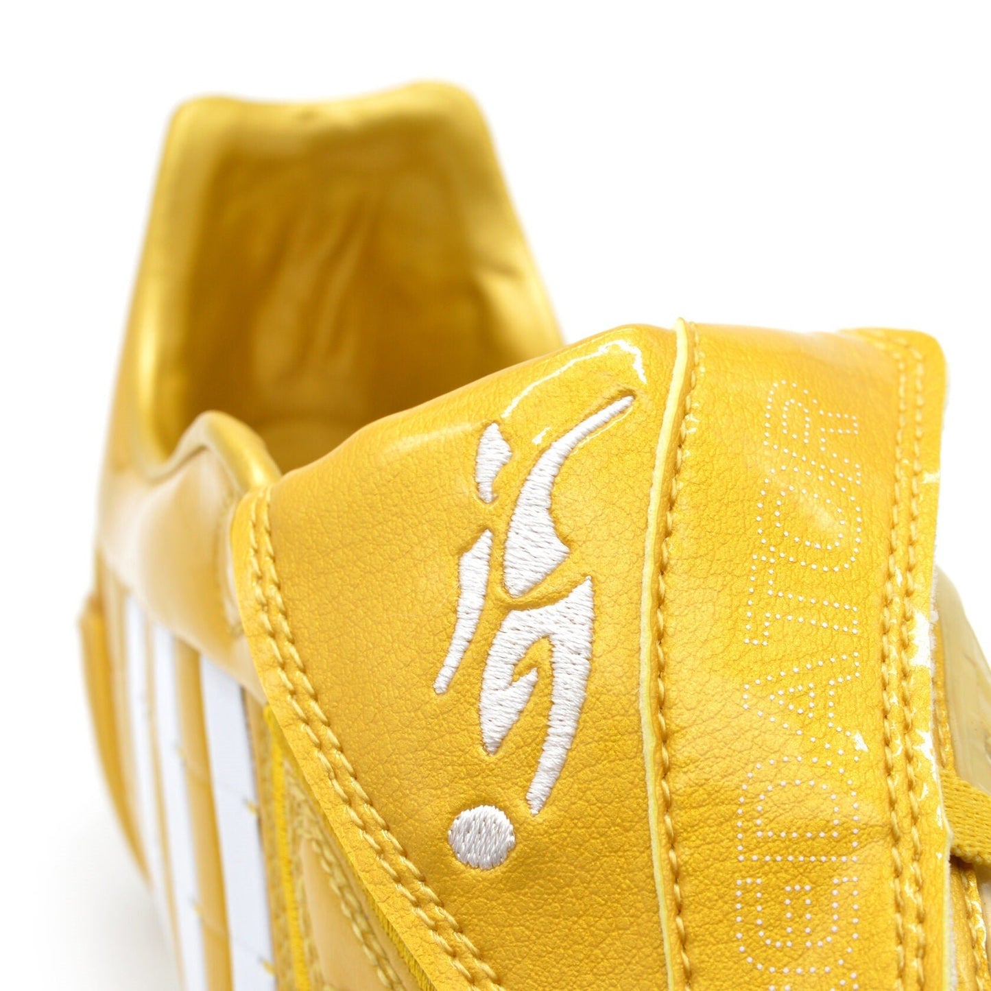 Predator Powerswerve FG Yellow/White - Elite Boots