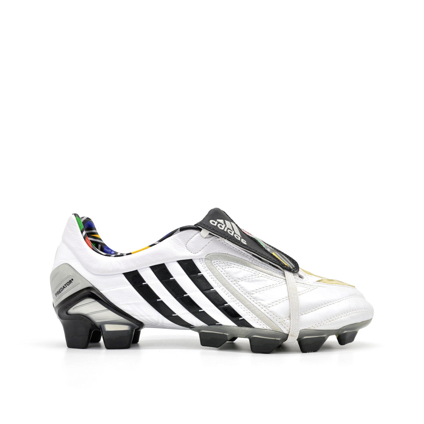 Predator PowerSwerve TRX FG White/Black - Elite Boots