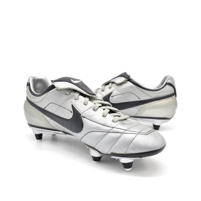 Tiempo Ligera Pro FG - Metallic Silver/Black Limited Edition - Elite Boots
