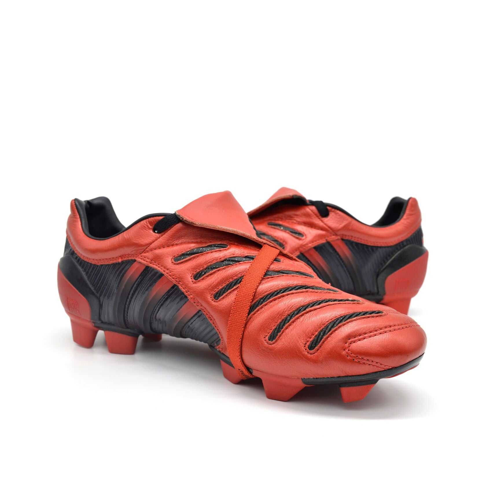 Predator Pulse Elite FG Red/Black - Elite Boots