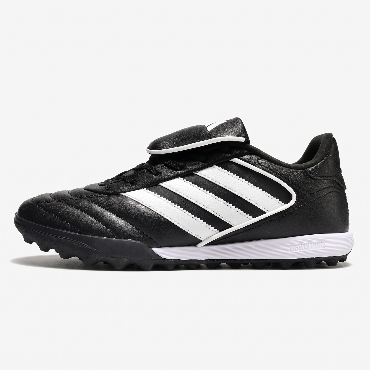 Copa Gloro Turf czarno-biały