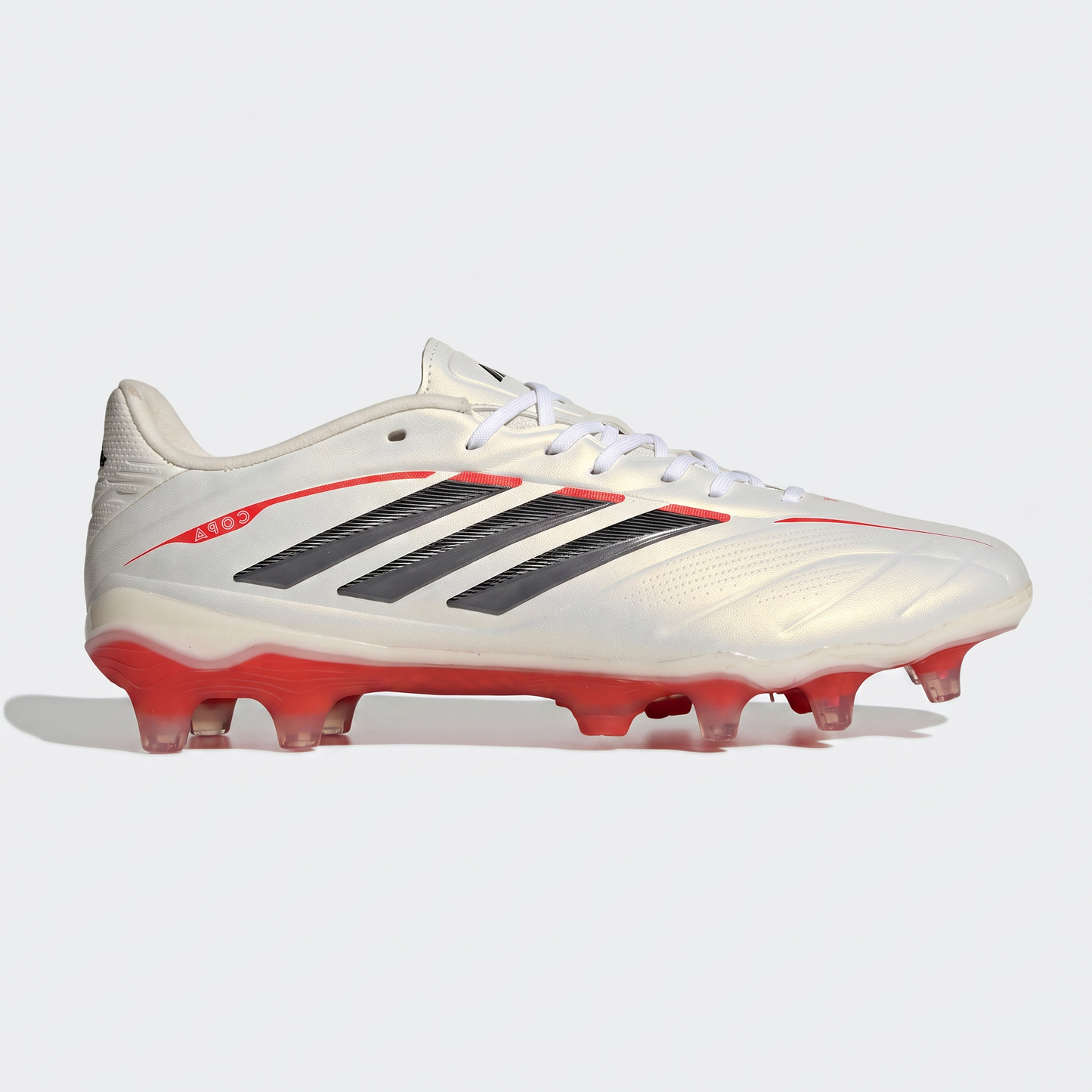 Copa Pure 3 FG Fildişi / Siyah / Güneş Kırmızısı