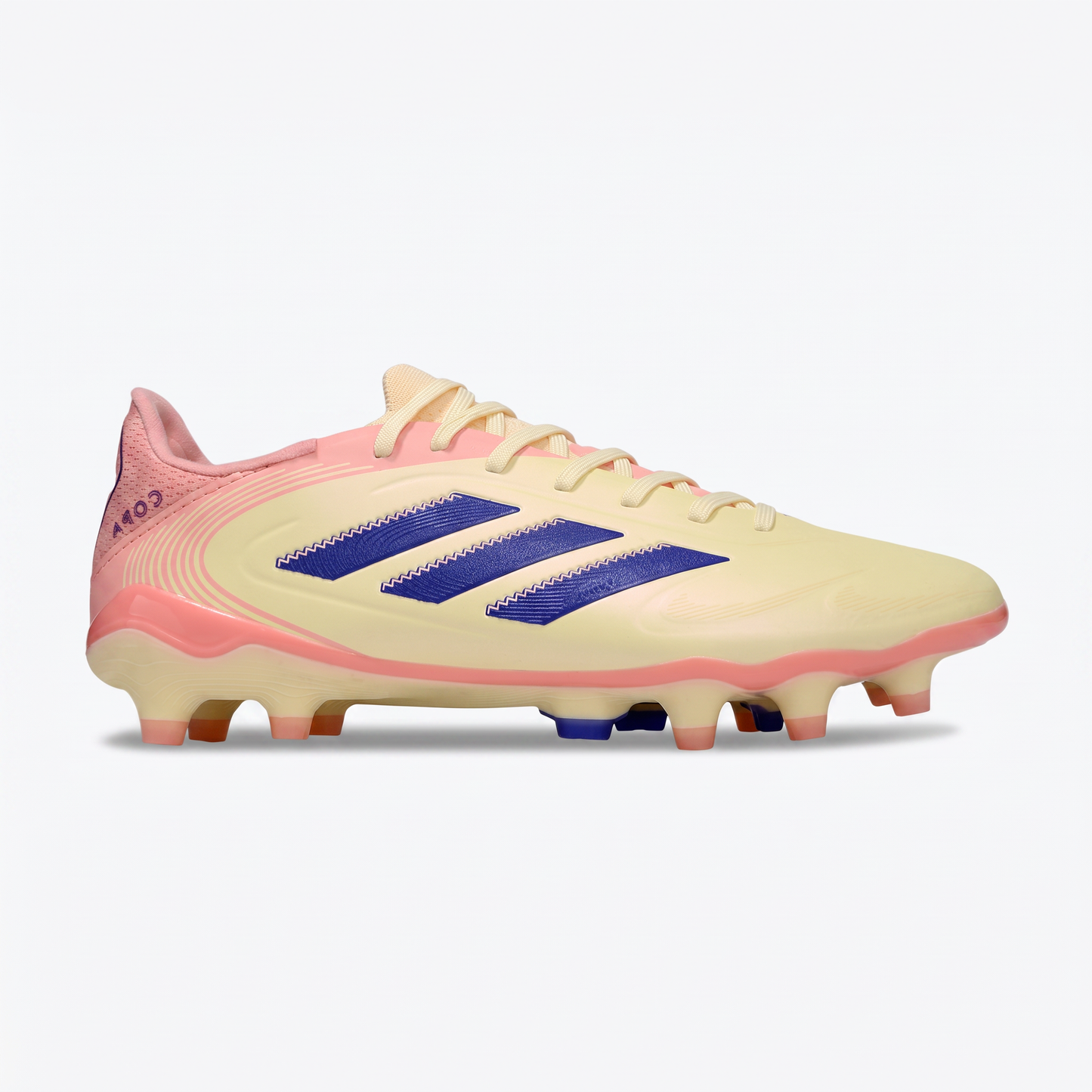 Copa Pure 3 FG Alb-murdar / Albastru lucid / Coral intens