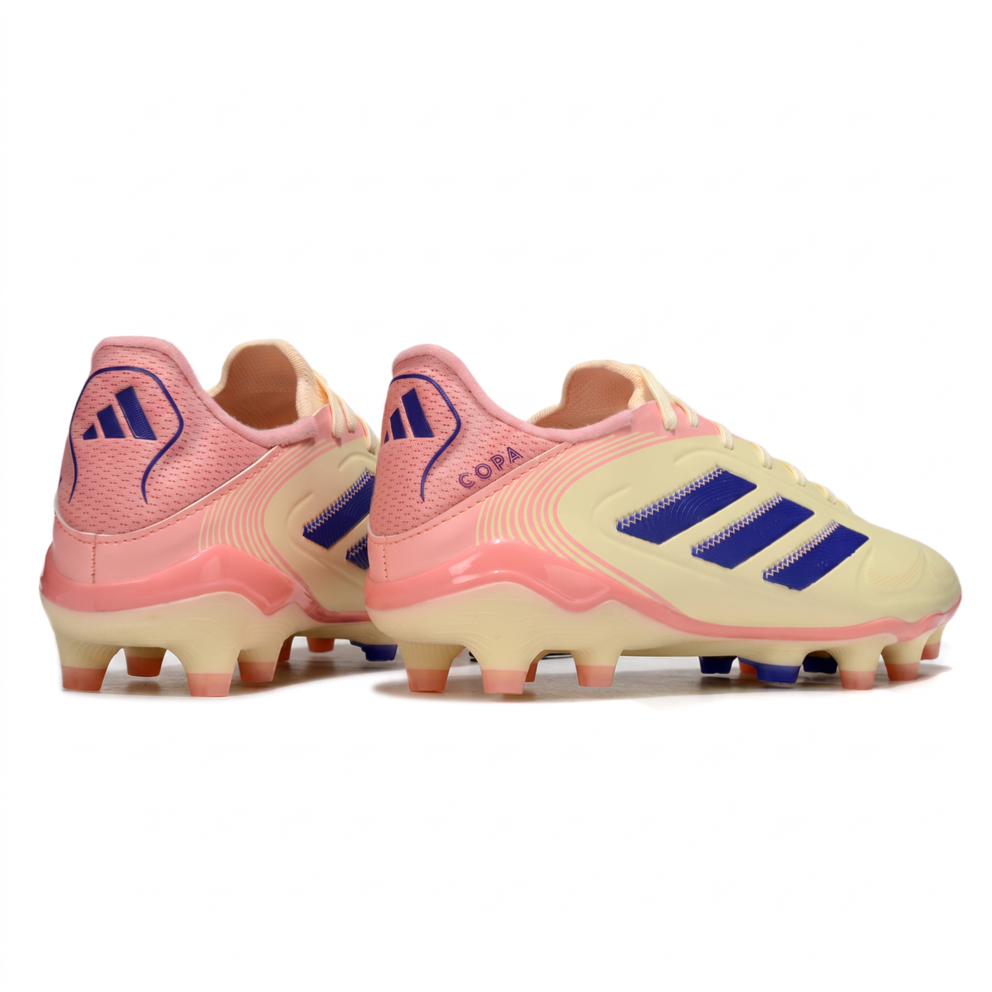 Copa Pure 3 FG Alb-murdar / Albastru lucid / Coral intens