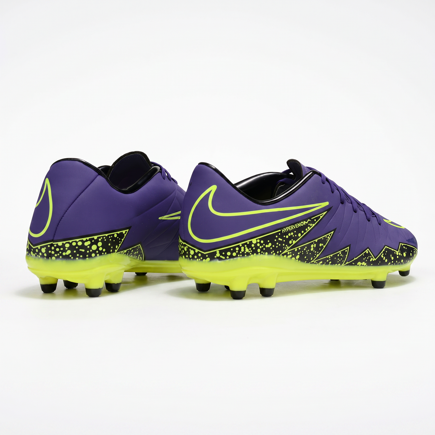 Hypervenom Phinish II FG Hyper Grape / Black / Volt