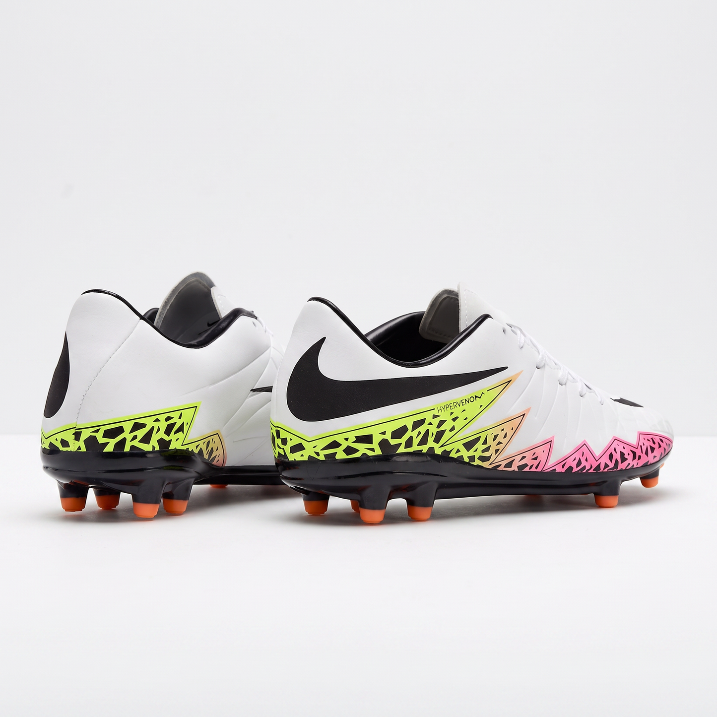 Hypervenom Phinish II FG White / Black / Total Orange / Volt