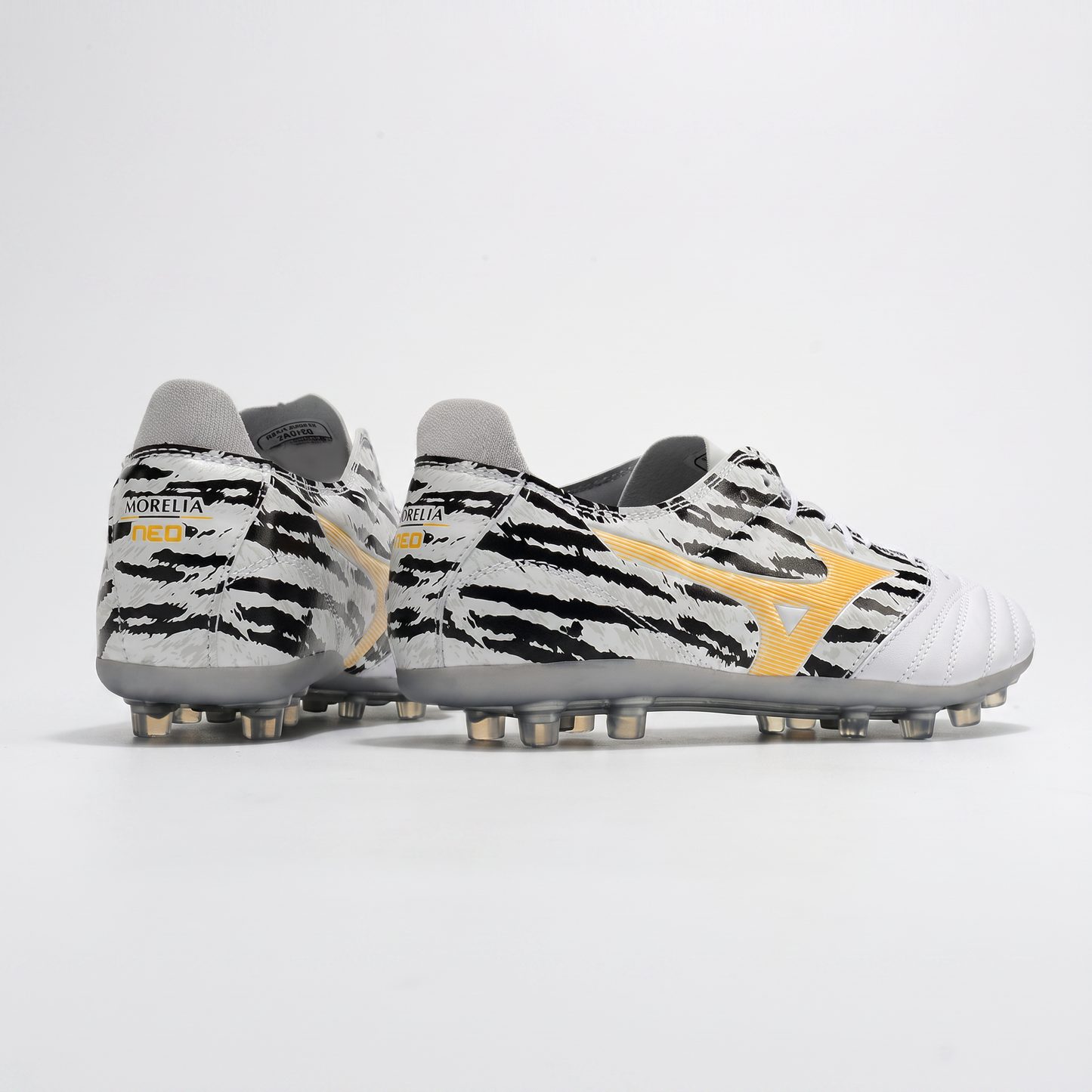 Morelia Neo III Pro AG szuperfehér gyöngyház / fekete / arany metál