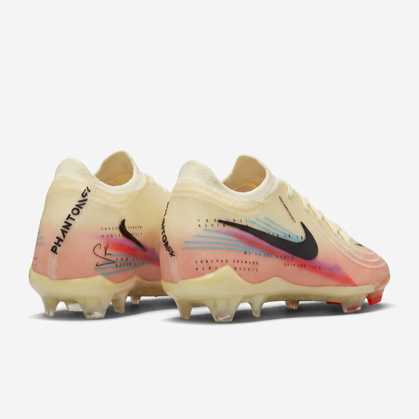 Phantom GX II FG Sail / Light Cream / Crimson Tint / Black