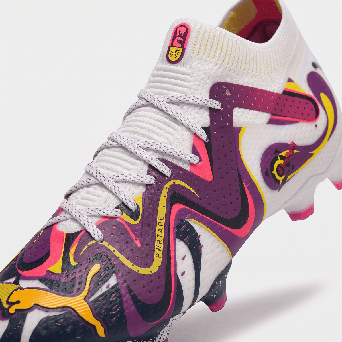 Future Ultimate FG/AG White / Black / Fire Orchid / Yellow Alert - Elite Boots