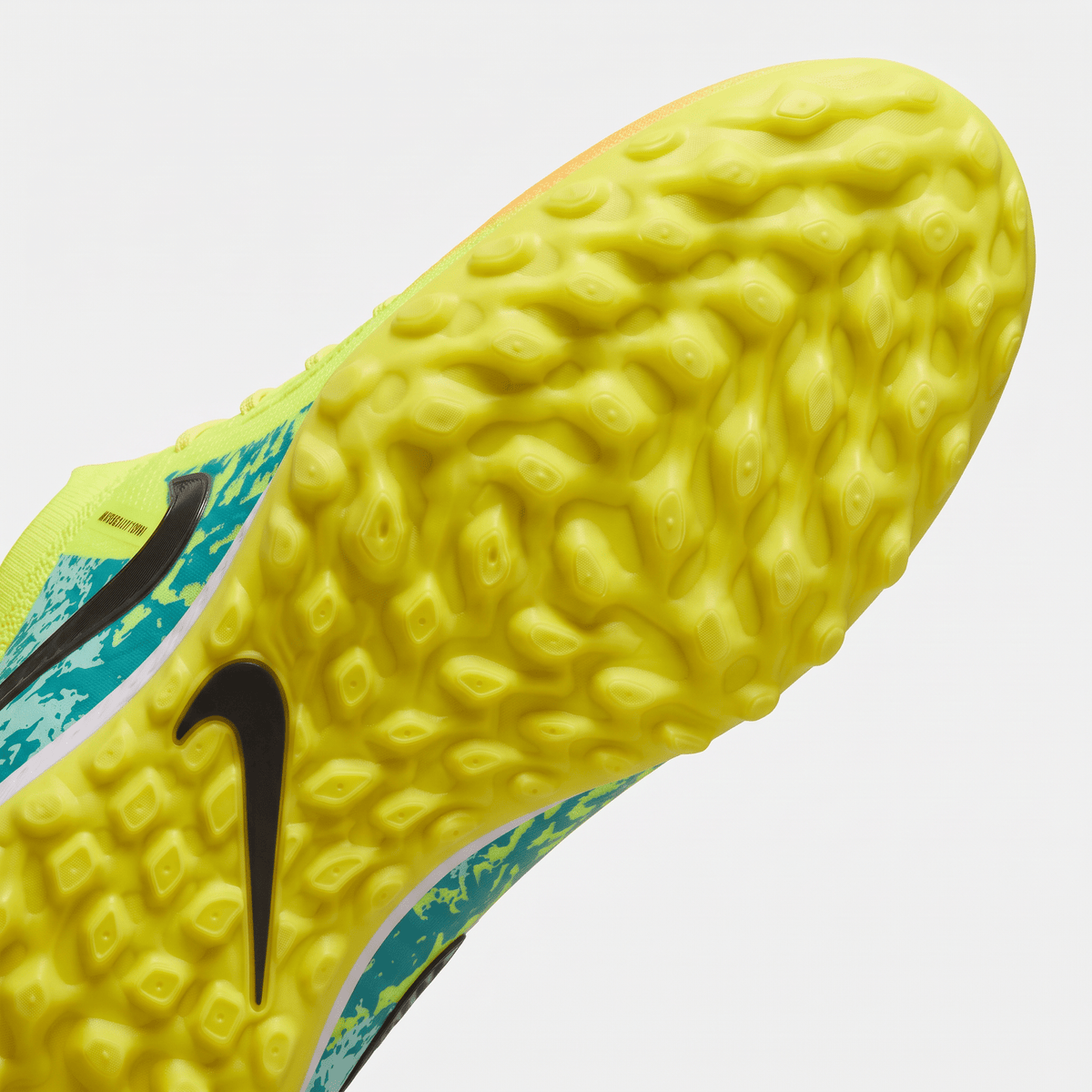 Phantom GX 2 Pro Academy TF Volt / Barely Volt / Gridiron - Elite Boots