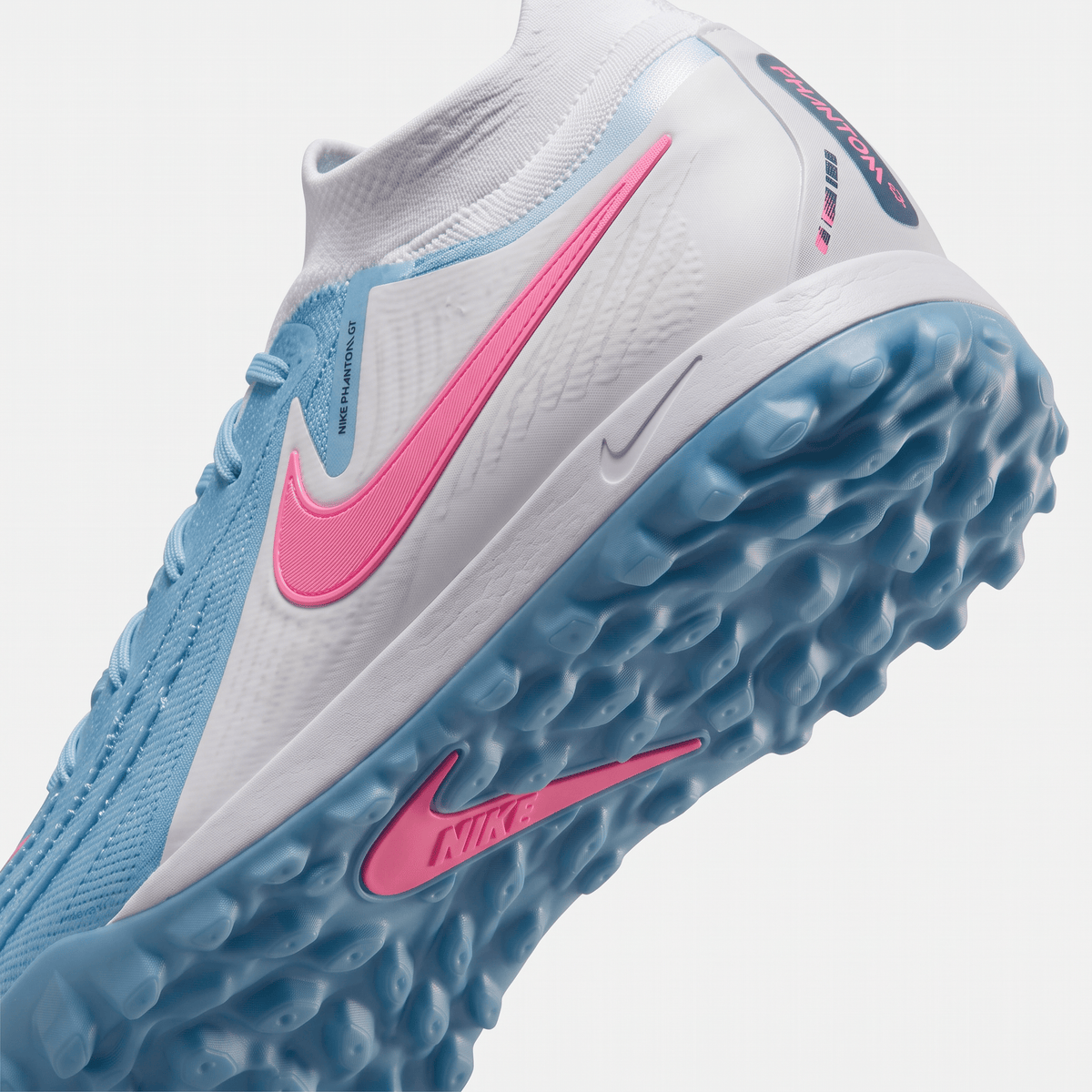 Phantom Luna 2 Academy TF Glacier Blue / Blue Fury / Pink Foam - Elite Boots