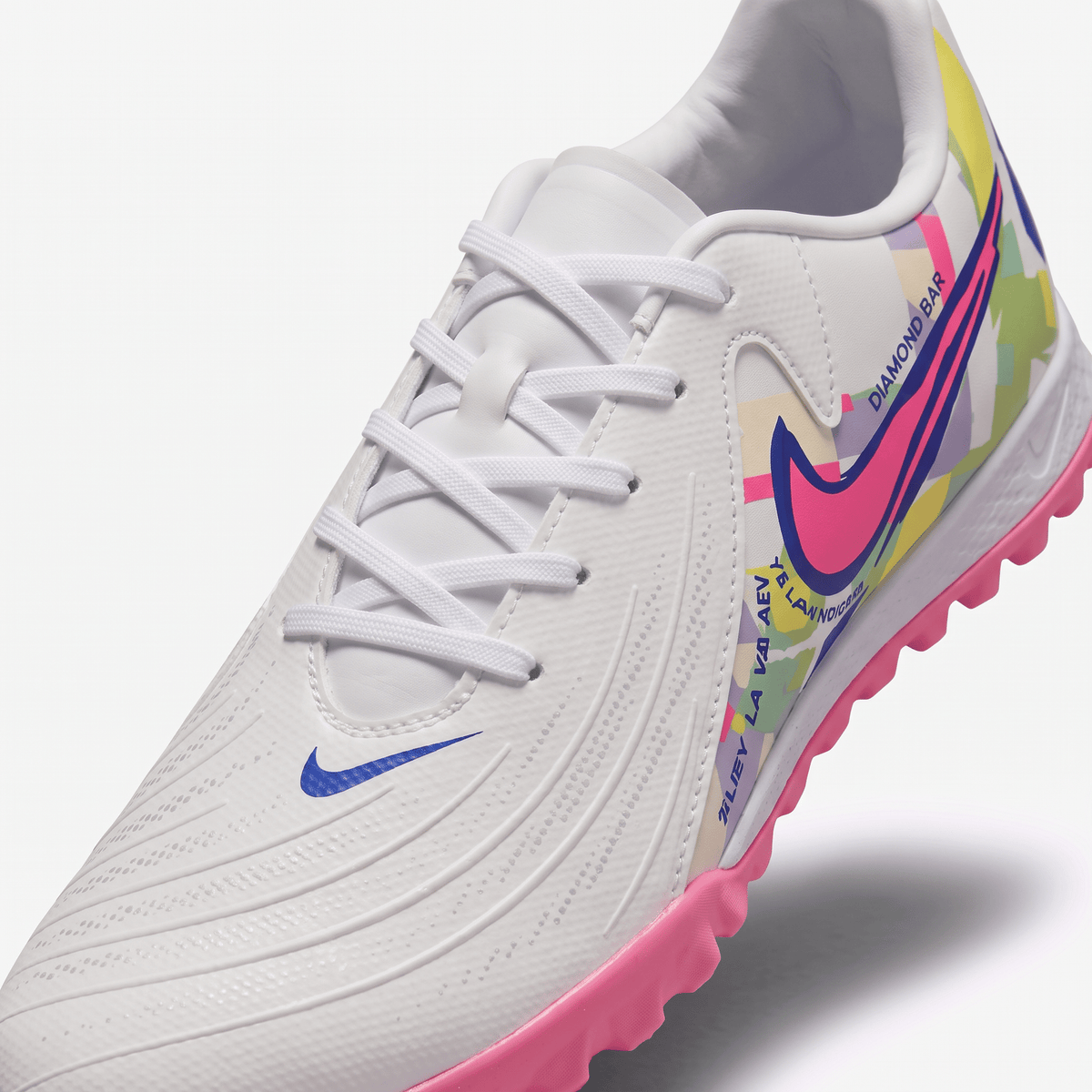 Phantom GX 2 Academy TF White / Fierce Pink / Black - Elite Boots