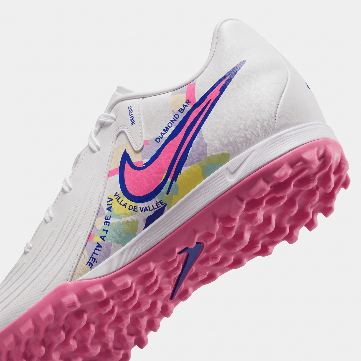 Phantom GX 2 Academy TF White / Fierce Pink / Black - Elite Boots