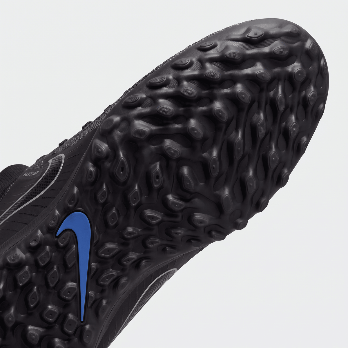Phantom Luna 2 Academy TF Black / Chrome / Royal - Elite Boots
