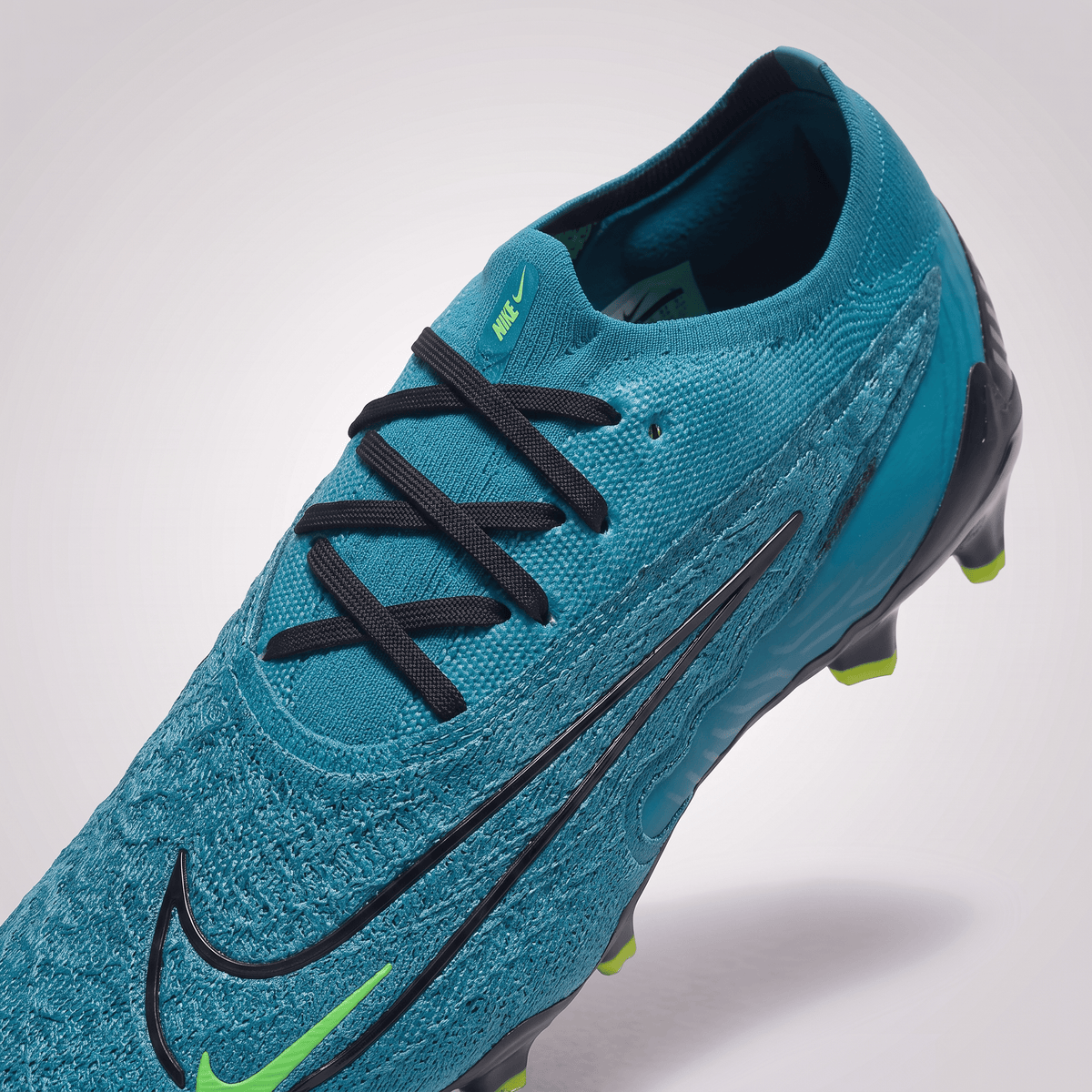 Phantom GX FG Hyper Turquoise / Black / White - Elite Boots