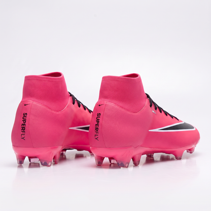 Mercurial Superfly 10 Academy By You Růžová / Metalická stříbrná / Černá / Volt