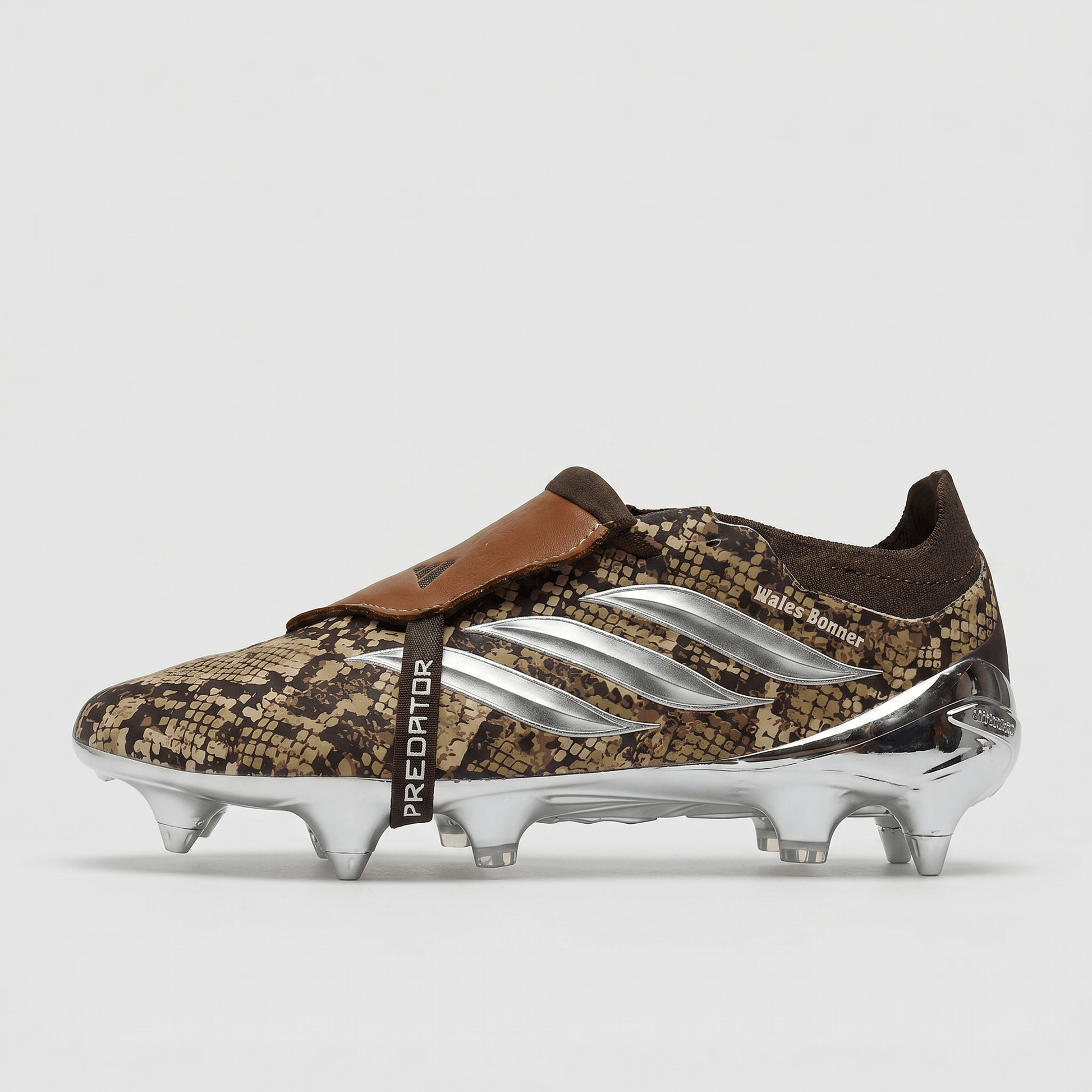 PREDATOR ELITE Fold-Over Tongue Gold / White / Chrome Silver - Elite Boots